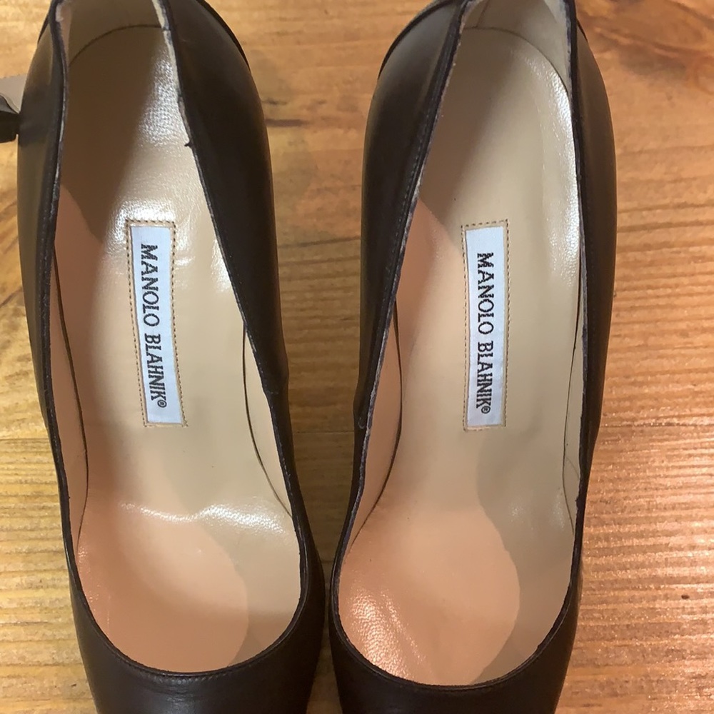 Manolo Blahnik leather heels - Picture 4 of 9